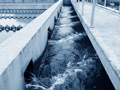 該怎么維護保養玻璃鋼污水處理設備？